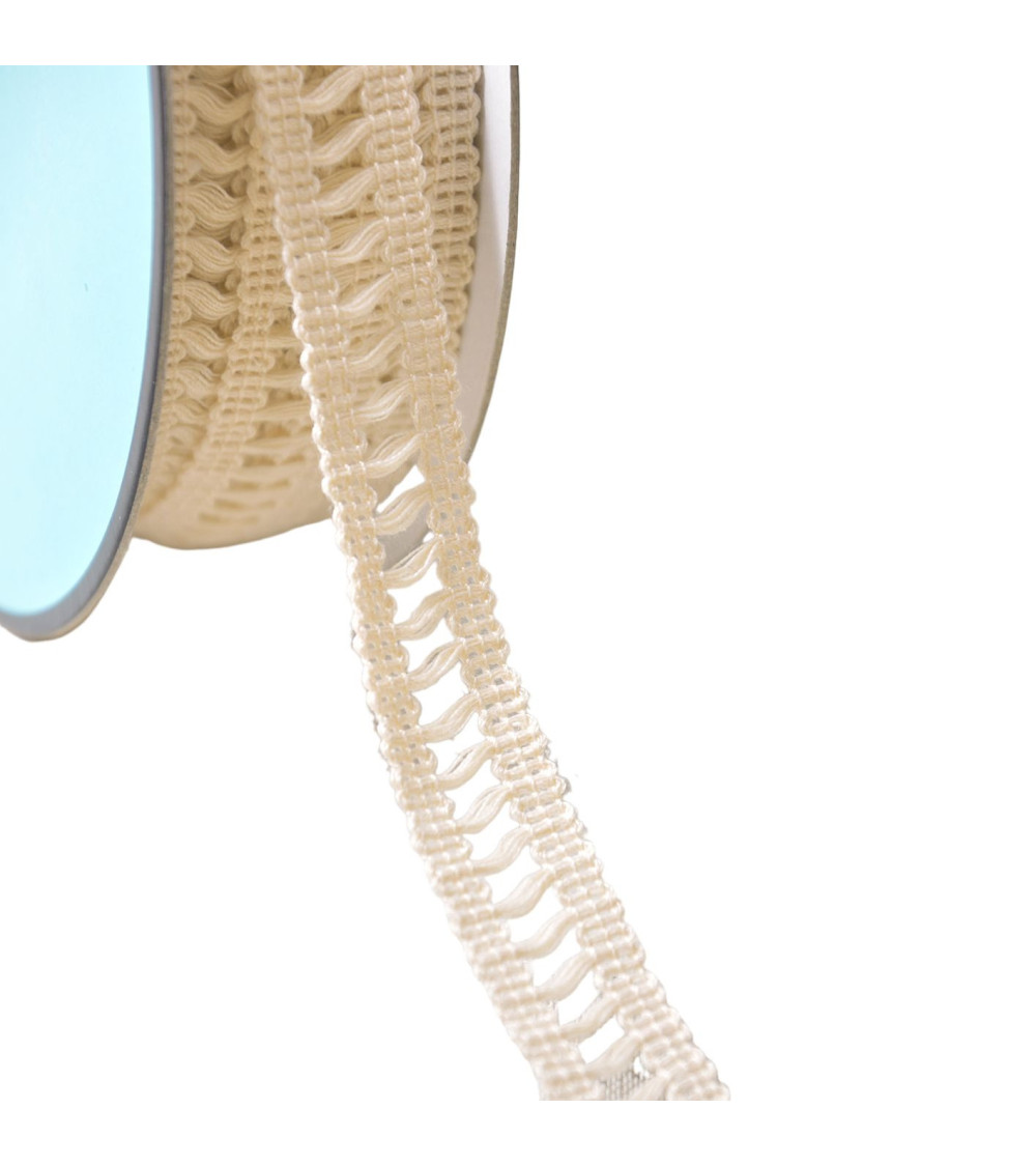 Day braid scale 15mm ecru by the meter