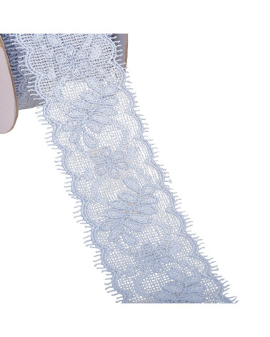 Spitze zwischen zwei Blumen 55mm lavendelblau