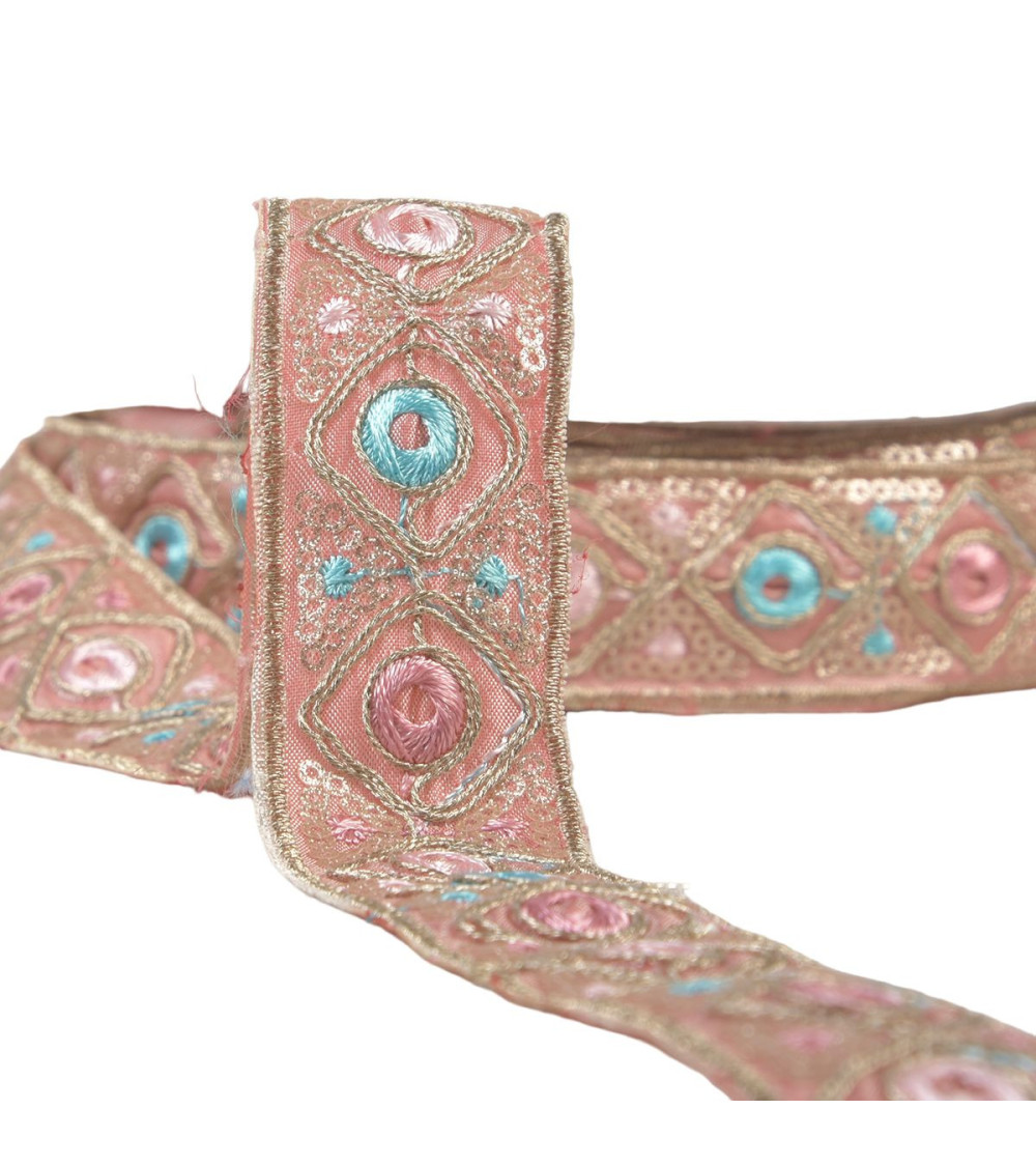 Embroidered Indian braid 30mm light pink