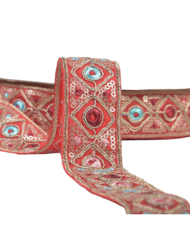Bobina da 15 m di treccia indiana ricamata da 30 mm rossa