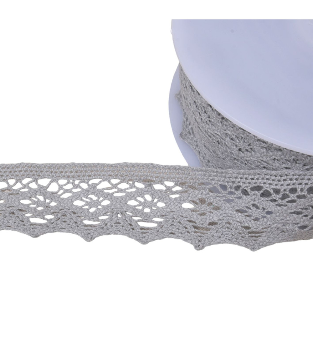 Bobina de 20m de encaje de algodón rombos 42mm gris claro
