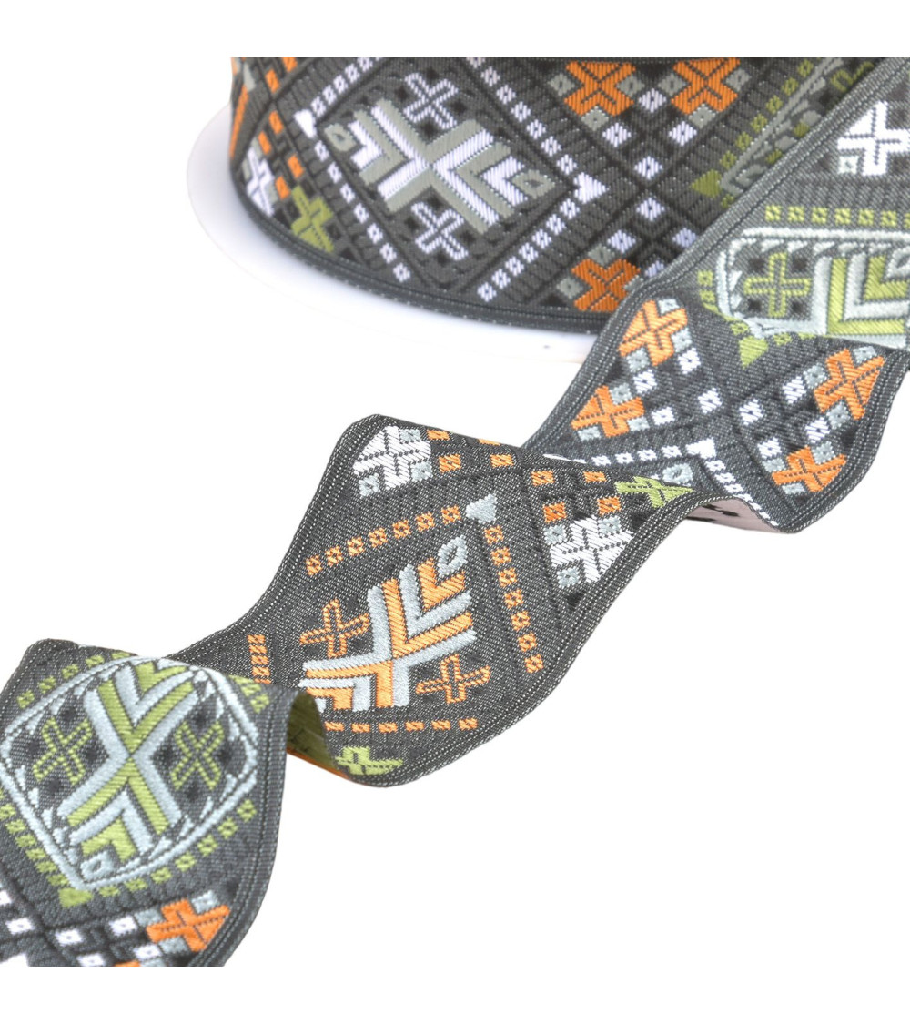 Medium gray diamond jacquard braid per meter