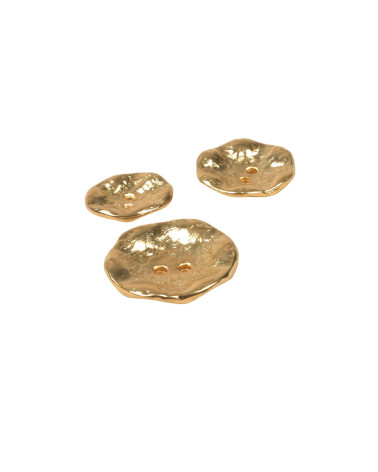 Juego de 3 botones de metal martillado en oro.
