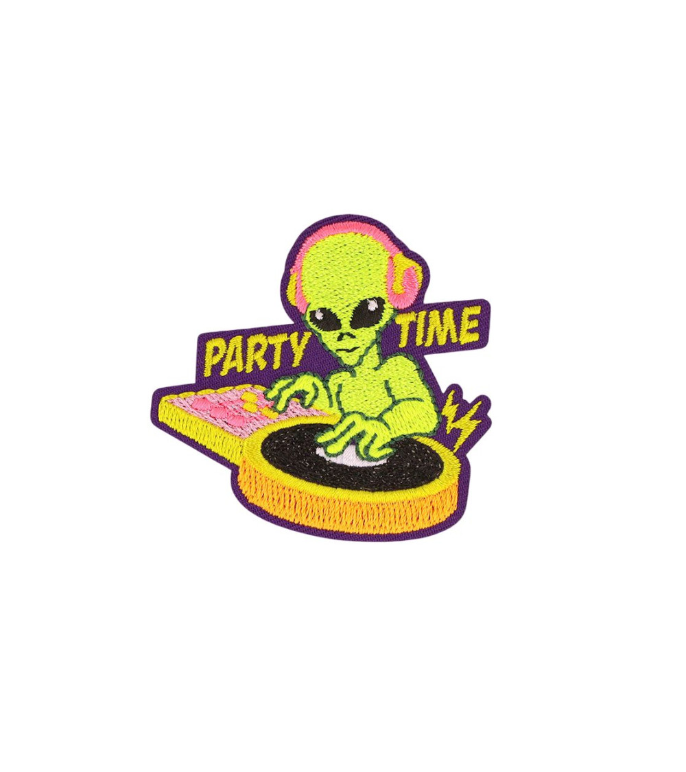 Alien party boo pow iron-on patch 5cm x 4.9cm