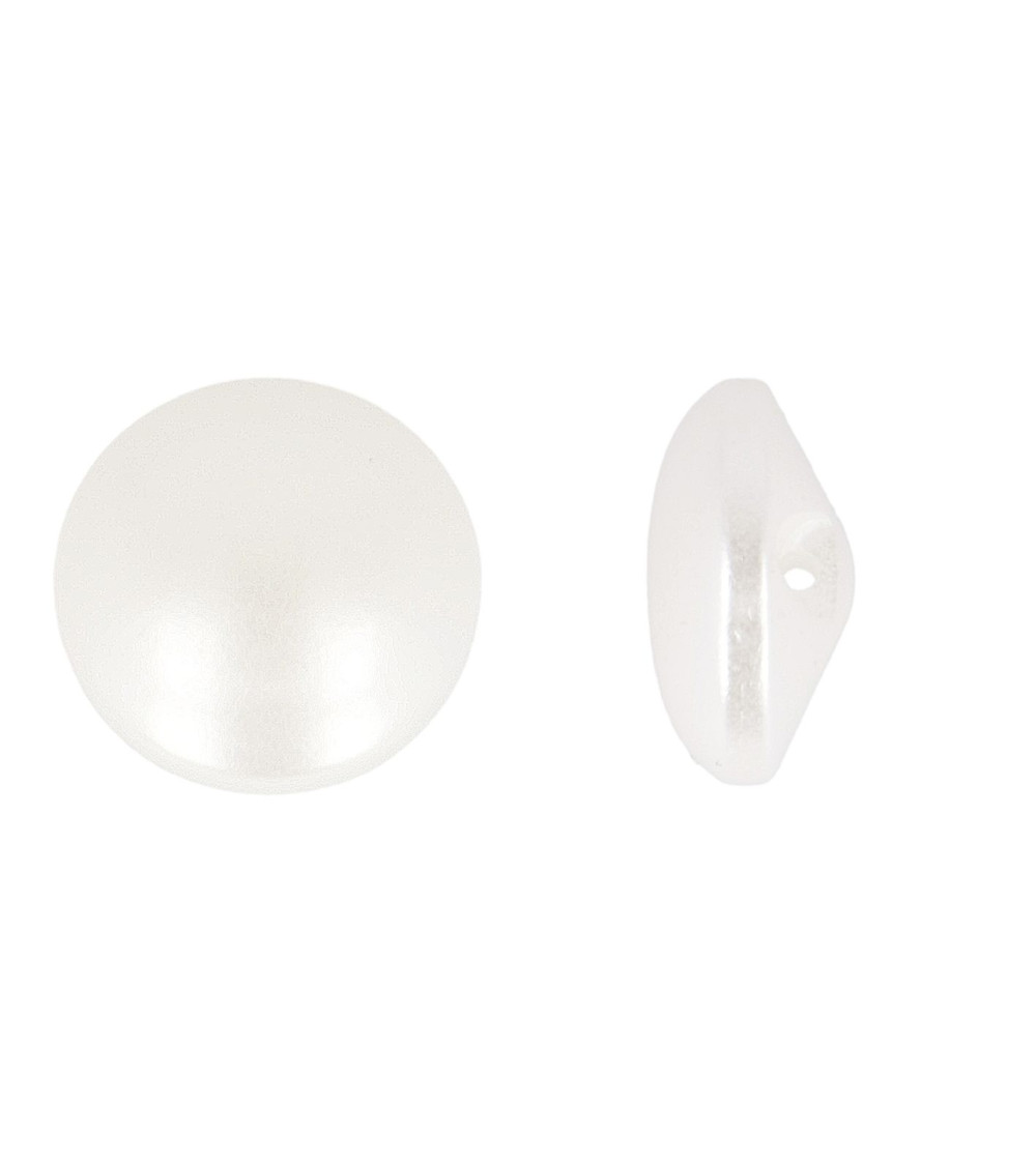 Set of 3 white flat pearl buttons