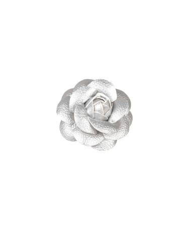 Broche flor camelia 7 cm plata