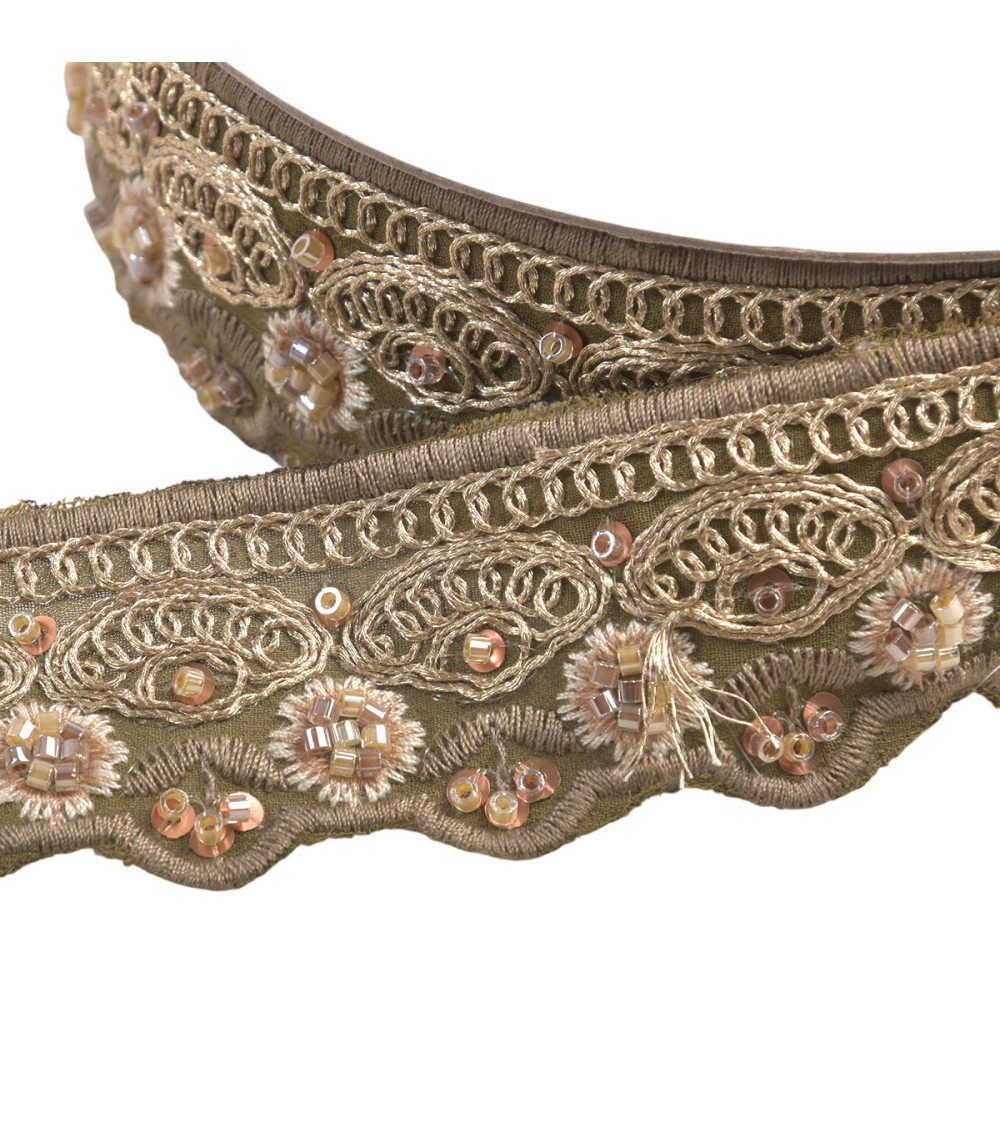 Trenza bordada etnica 40mm beige por metro