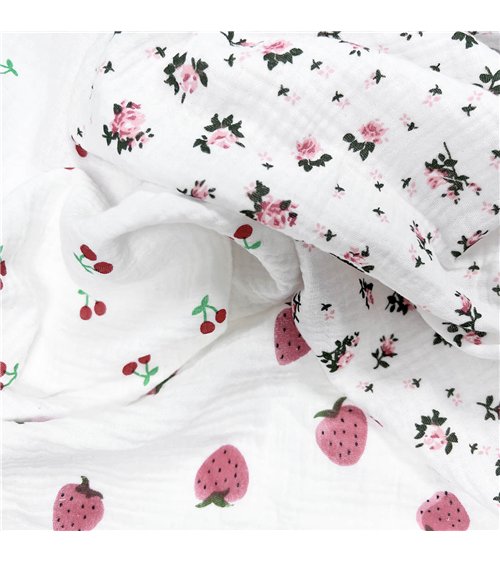 Tissu double gaze imprimée fraise au mètre