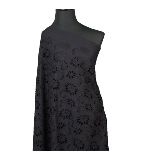 Broderie anglaise 100% coton fleurs noir au mètre