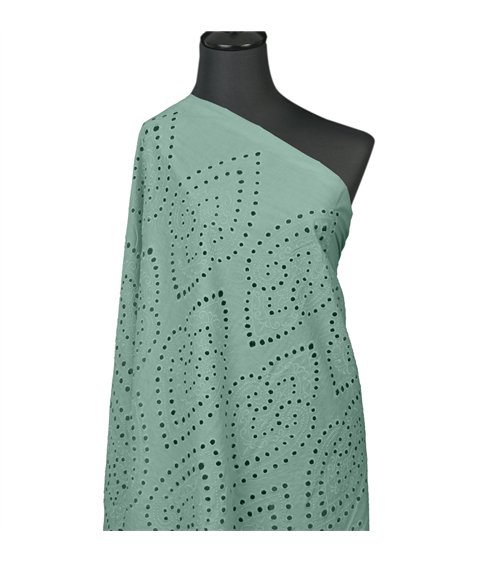 Broderie anglaise 100% coton grandes arabesques vert pâle au mètre