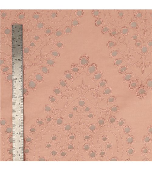 Broderie anglaise 100% coton grandes arabesques rose poudre au mètre
