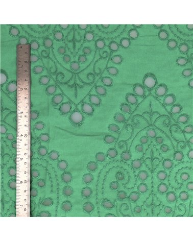 Broderie anglaise 100% coton grandes arabesques nil au mètre