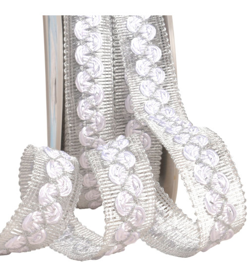 15m reel of wave braid on 25mm white metal braid