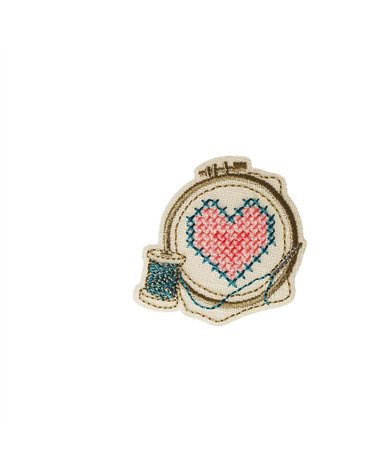 Ecusson thermocollant pelote de laine 4,9cm x 5,2cm cercle à broder