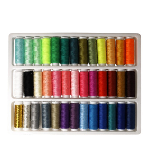 Karton mit 39 Spulen mit 100 m sortierten Fäden aus 100 % Polyester