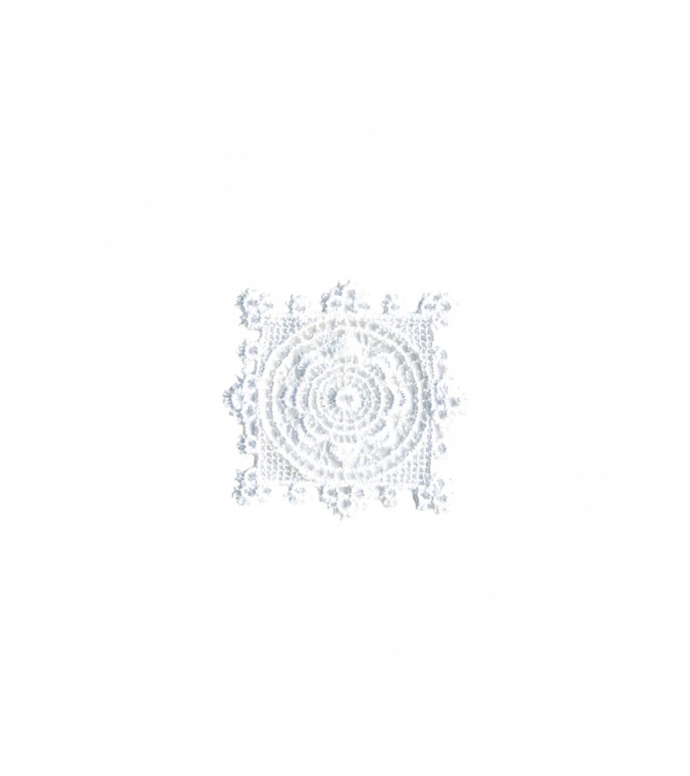 Ecusson thermocollant fleur carrée dentelle blanc 3x3cm Ecusson thermocollant fleur carrée dentelle blanc 3x3cm