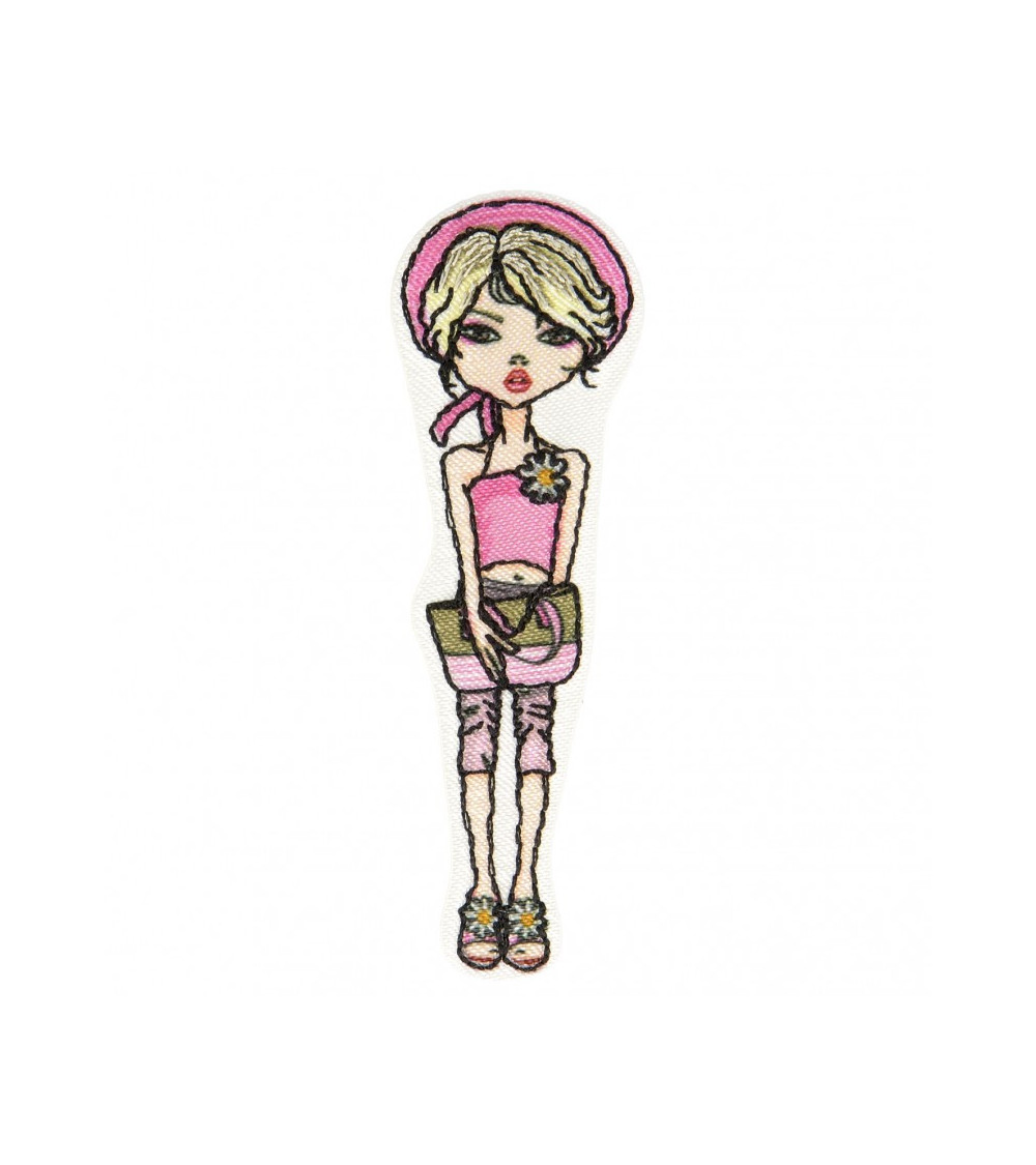 Ecusson thermocollant jeune femme blonde à béret rose 6,5 cm x 2 cm