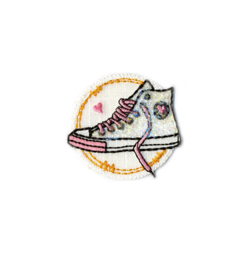 Trendy sneakers iron-on patch with white glitter 50mm