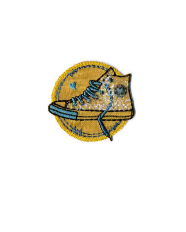 Trendy sneakers iron-on patch with yellow glitter 50mm