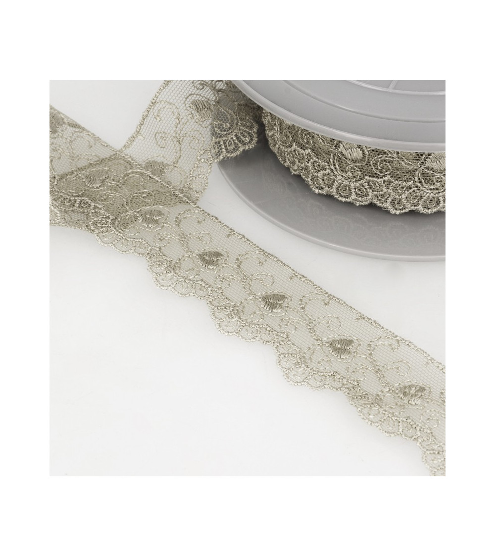 Spool of embroidery tulle hearts 14.6m taupe 35mm