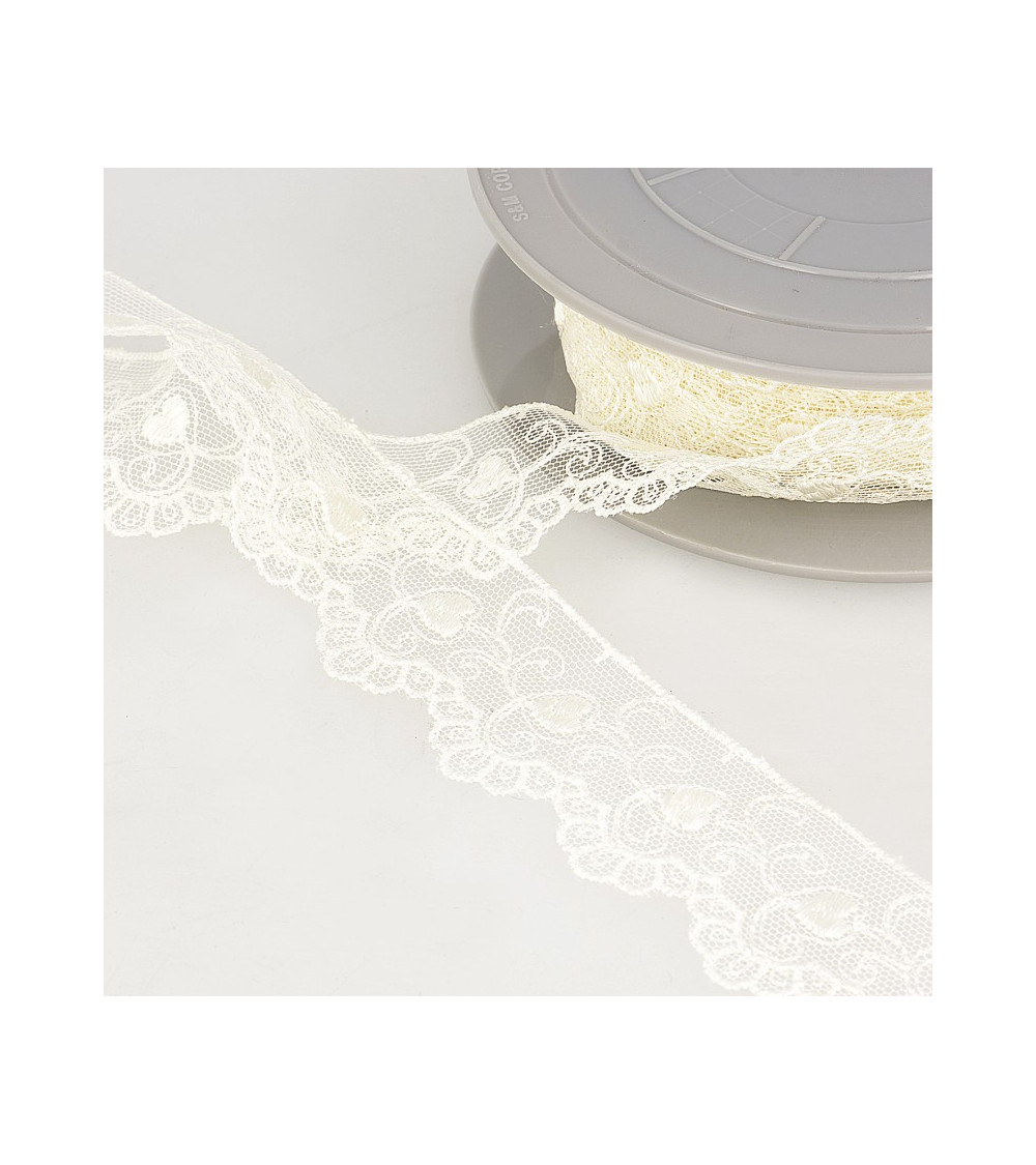 Spool of embroidery tulle hearts 14.6m ecru 35mm