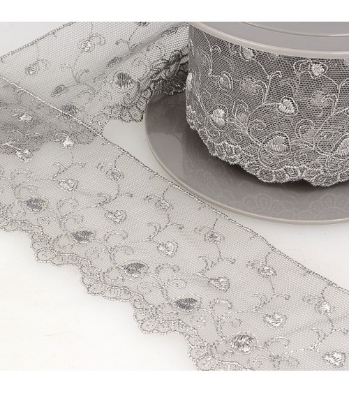Spool of embroidery tulle hearts 14.6m light gray 70mm