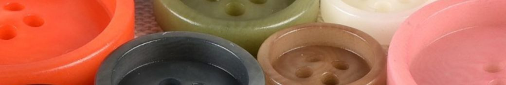 Vegetable ivory/corozo buttons